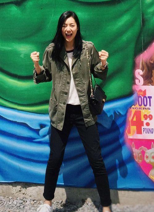 车仁表生活照街拍,生活照中的魅力瞬间